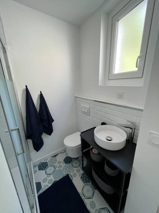 Magnifique Appartement Familiale 6 Personnes 3 Chambres Et 3 Salles De Bain En Hyper Centre Avec Rue Pietonne Parking 20M Troyes Exteriör bild