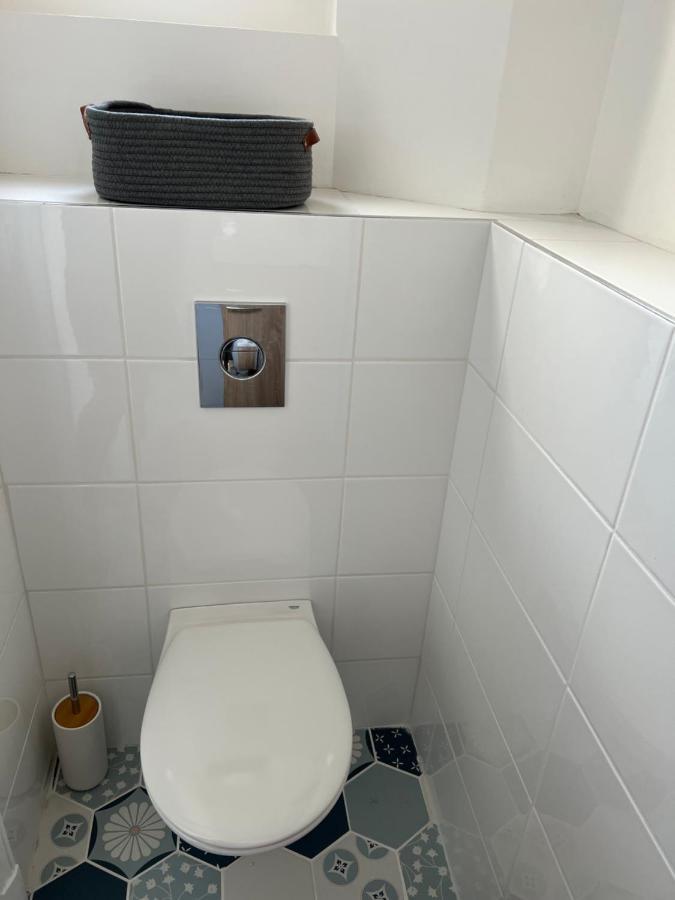 Magnifique Appartement Familiale 6 Personnes 3 Chambres Et 3 Salles De Bain En Hyper Centre Avec Rue Pietonne Parking 20M Troyes Exteriör bild