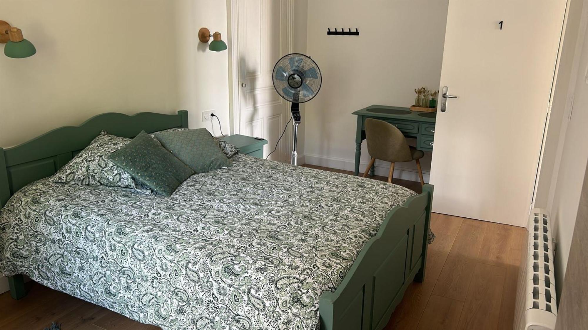 Magnifique Appartement Familiale 6 Personnes 3 Chambres Et 3 Salles De Bain En Hyper Centre Avec Rue Pietonne Parking 20M Troyes Exteriör bild